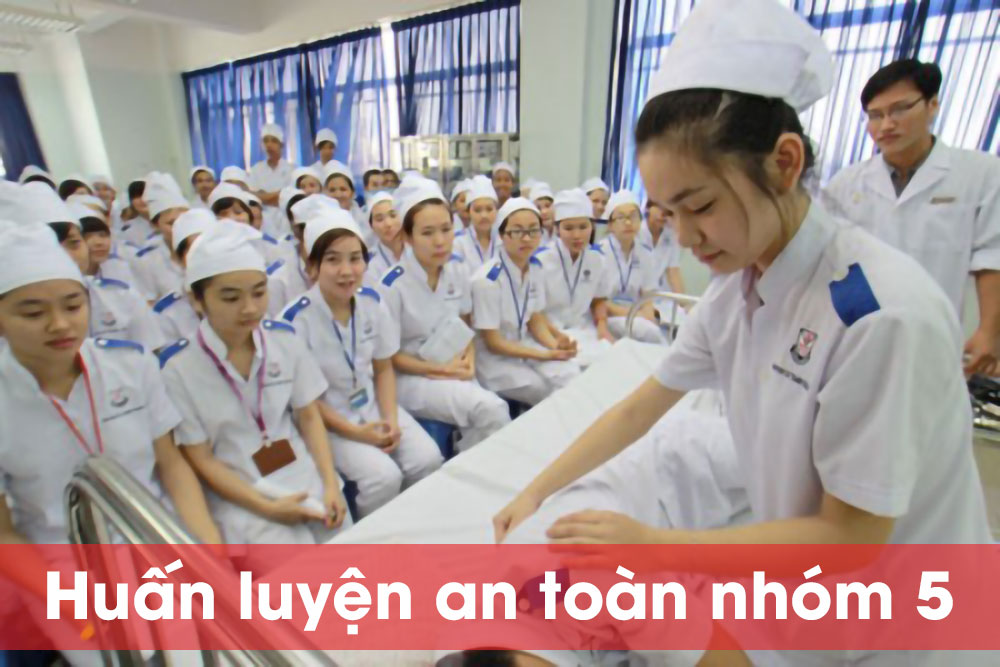 huấn luyện an toàn lao động nhóm 5 - Cán bộ y tế, nhân viên y tế của doanh nghiệp